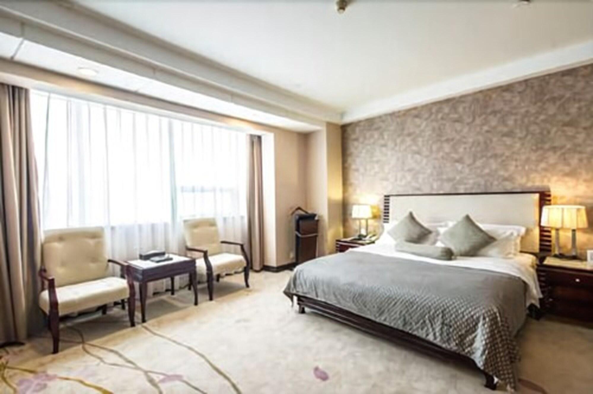 Hongyi Hotel Wuhan Esterno foto
